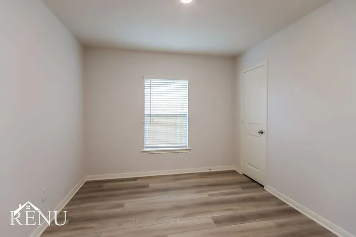 10421 Sweetwater Creek Dr — Photo 8