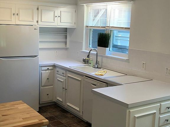 Eat in Kitchen