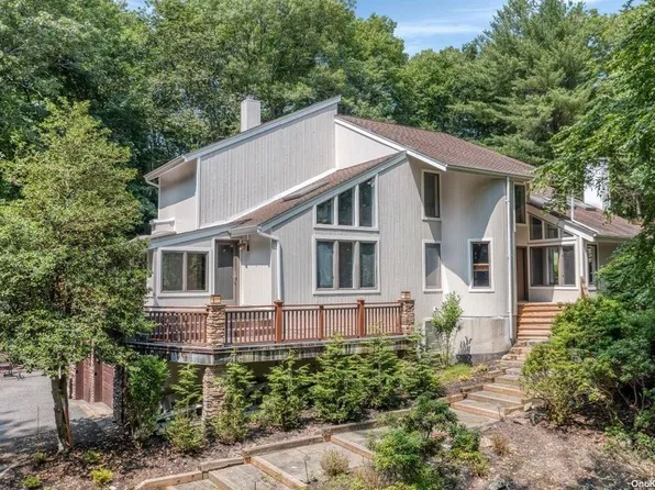3 Old Mill Path, Nissequogue, NY 11780
