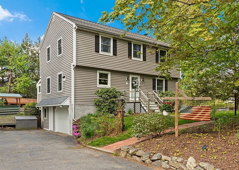 1st image of 7 Byfield Rd