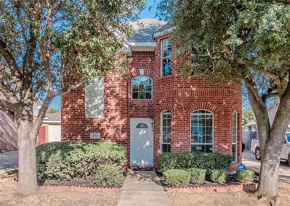 1st image of 211 Patriot Ln