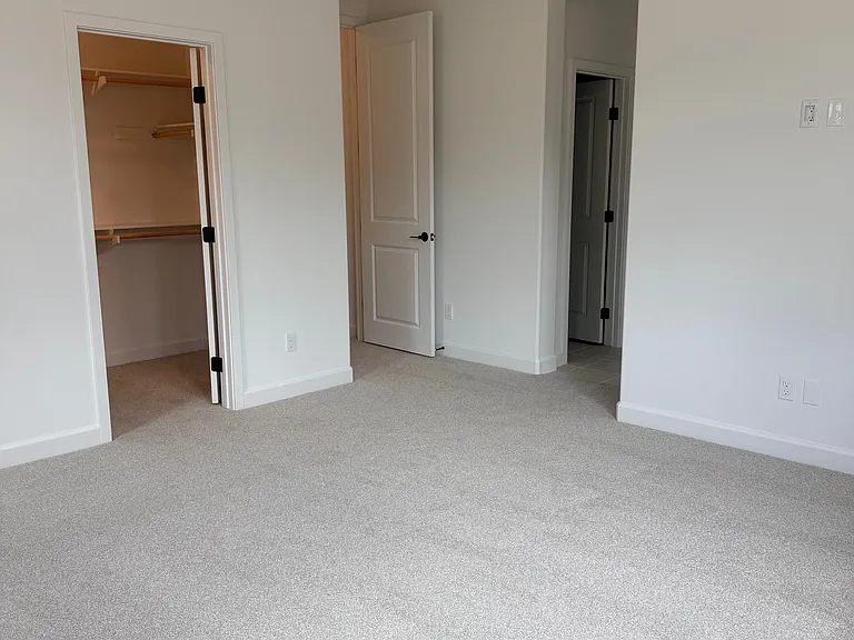 2713 Faye Dr — Photo 11