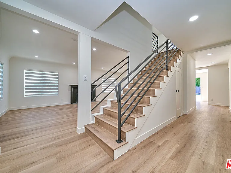 347 S Highland Ave — Photo 4