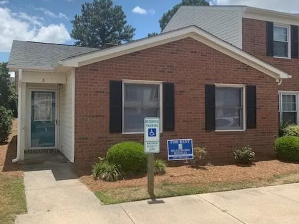 8 Thackery Rd #2700, Greenville, NC 27858