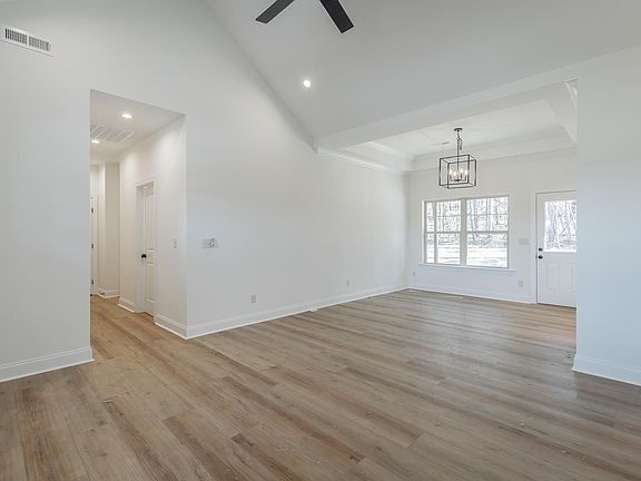 5th image of 4941 Round Pond Rd