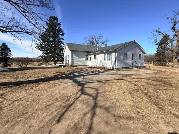 24601 Verdin St NW, Isanti, MN 55040