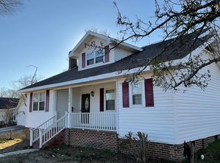 1009 Jackson Ave N, Russellville, AL 35653