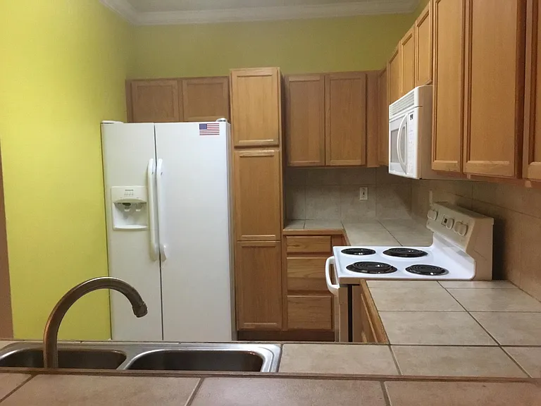 4625 Burbank Dr #508 — Photo 18
