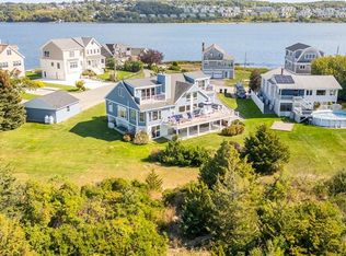 1350 Anthony Rd, Portsmouth, RI 02871