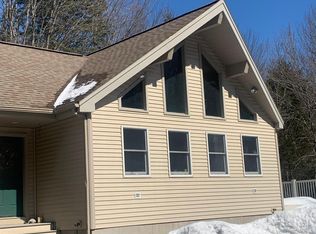 20 Coombs Rd, Topsham, ME 04086