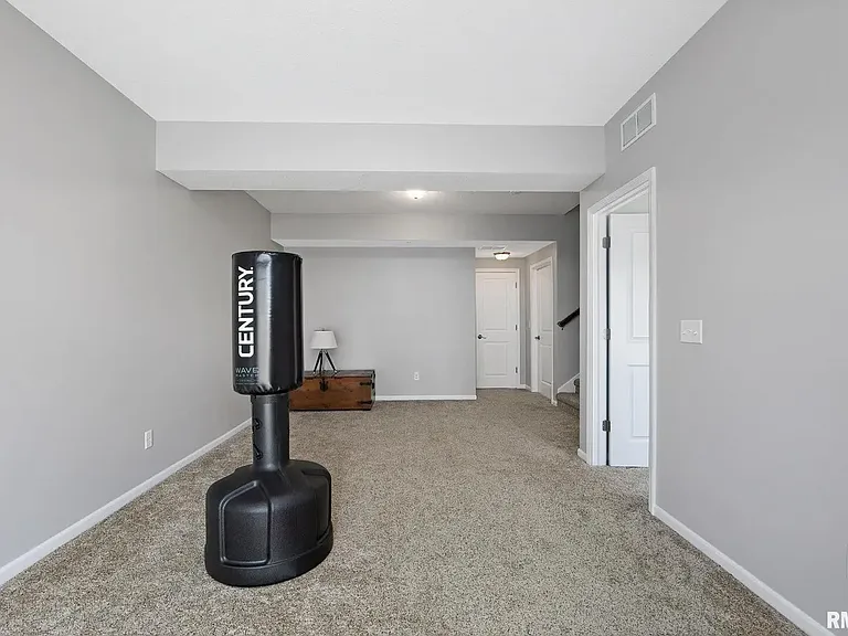 5294 Pandit Dr — Photo 8