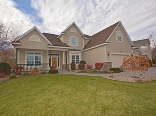 8346 College Trl, Inver Grove Heights, MN 55076