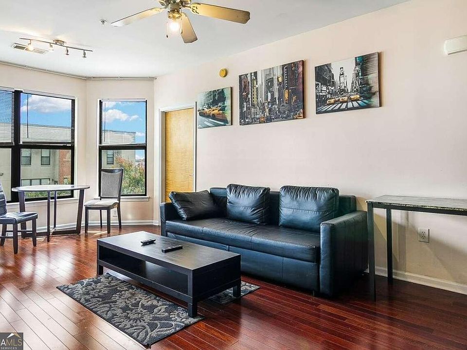 1st image of 898 Oak St SW Unit 3426