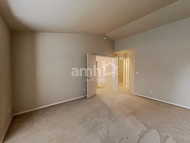 114 207th St E — Photo 12