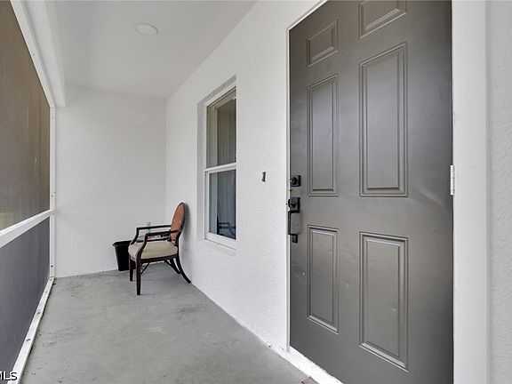 4th image of 4733/4735 30th St SW