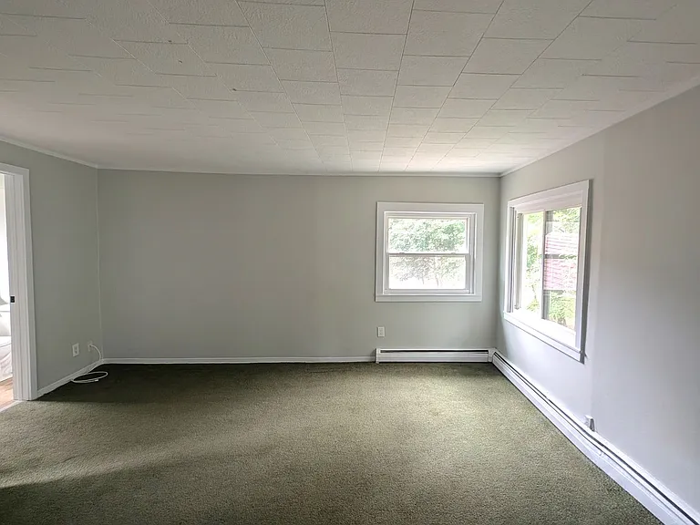 218 N Baldwin St — Photo 5