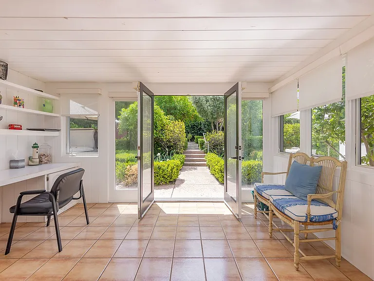 413 W Matilija St — Photo 22