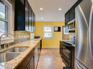 8661 Oakland Ave S, Bloomington, MN 55420