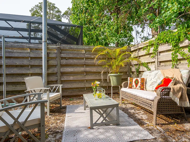 425 Edwards Dr #A — Photo 11