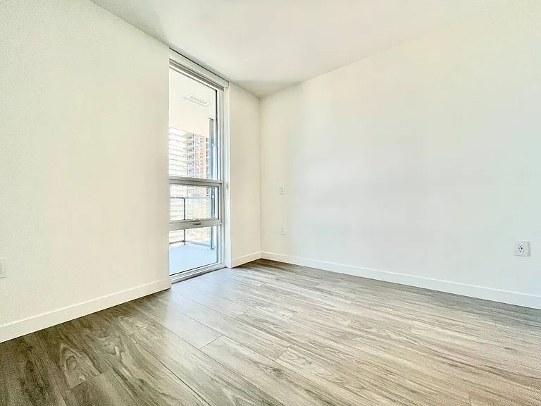2135 Springer Ave #905 — Photo 12