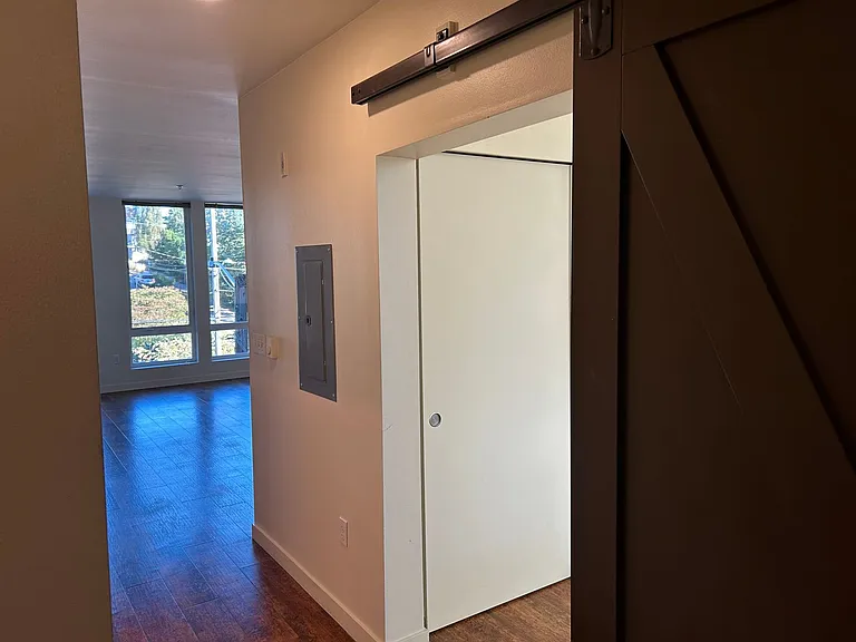 The Wally Apartments — Photo 11
