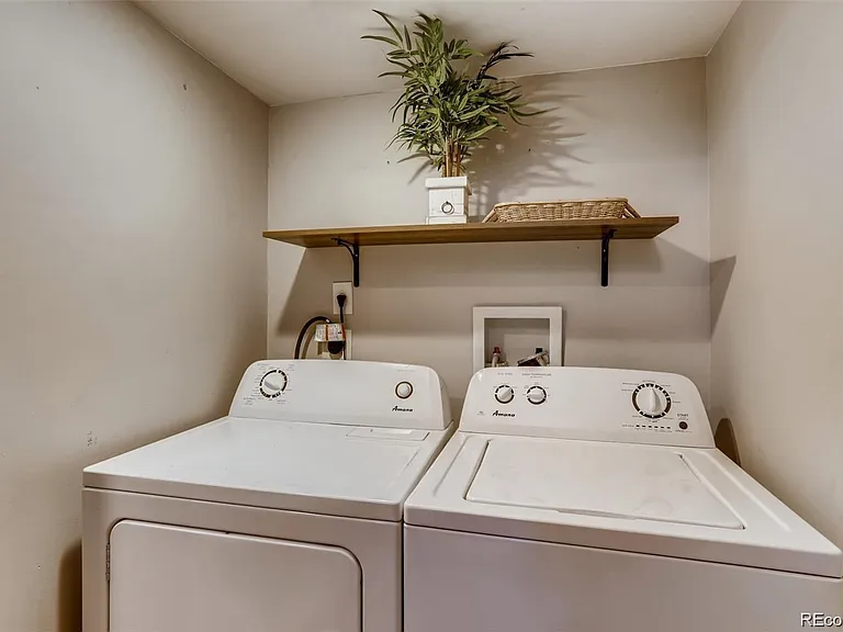 9745 Gatesbury Cir — Photo 17
