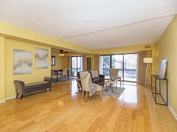 5th image of 1020 N Harlem Ave APT 2B