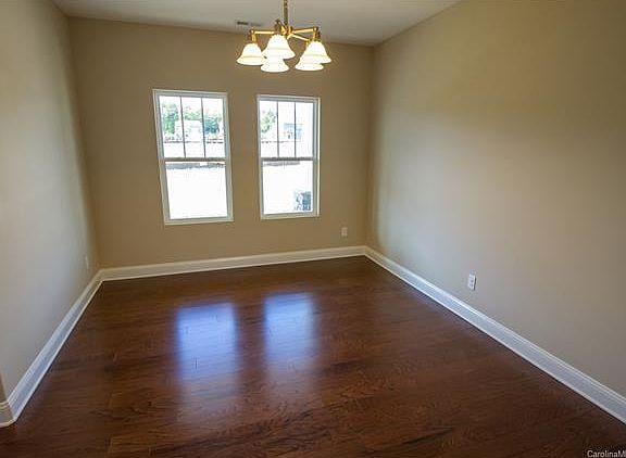 5th image of 7397 Adirondack Dr #218