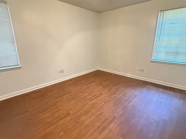 520 Mimosa Pl — Photo 10
