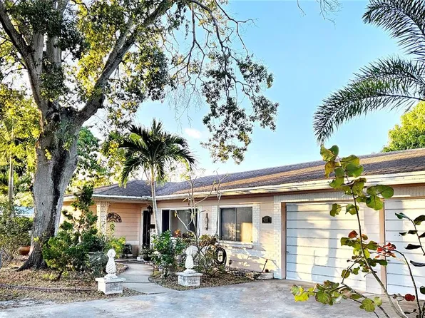 655 42nd Ave N, Saint Petersburg, FL 33703