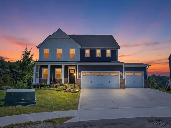227 Falling Water Ln, Morgantown, WV 26508