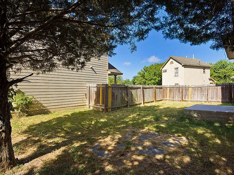 6319 Parliament Dr — Photo 31
