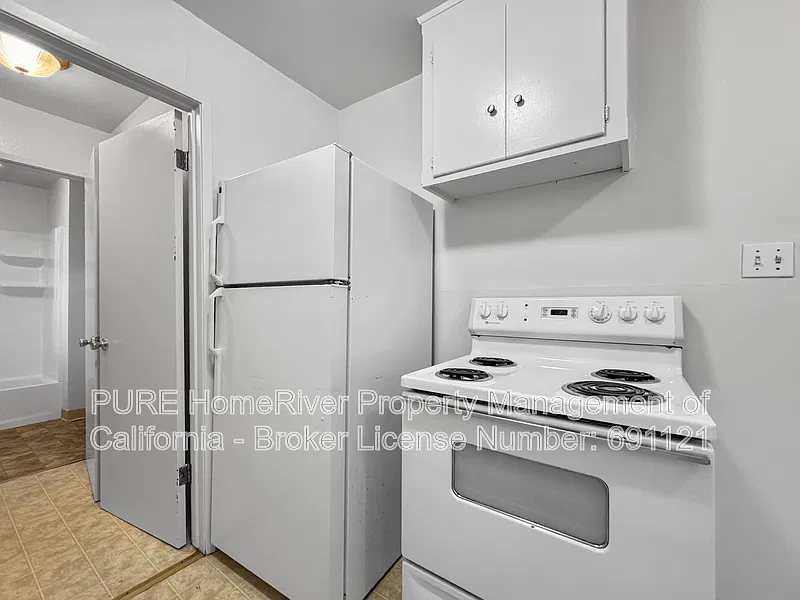 1 bed, 1.0 bath, 650 sqft, $1,295 — Photo 2