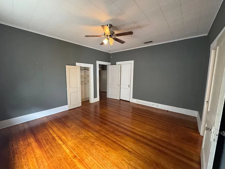 425 Atkins Ave — Photo 16