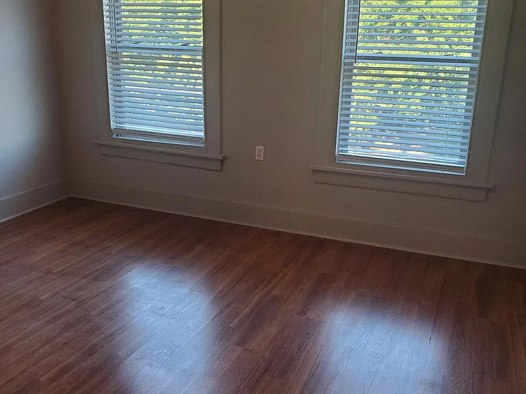 37 S Rembert St — Photo 11