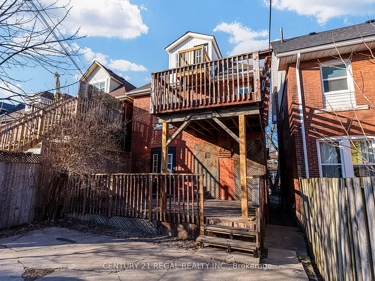 184 Maplewood Ave — Photo 49