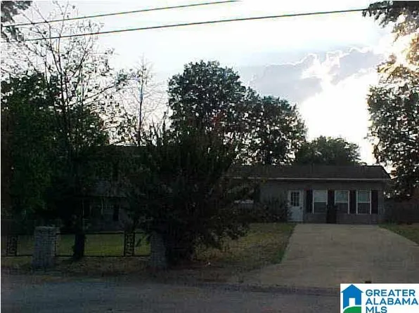 124 Jason Dr, Oxford, AL 36203