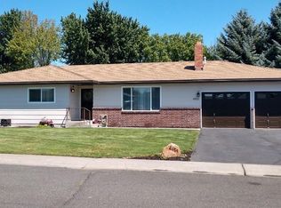 4451 Day Dr, Klamath Falls, OR
