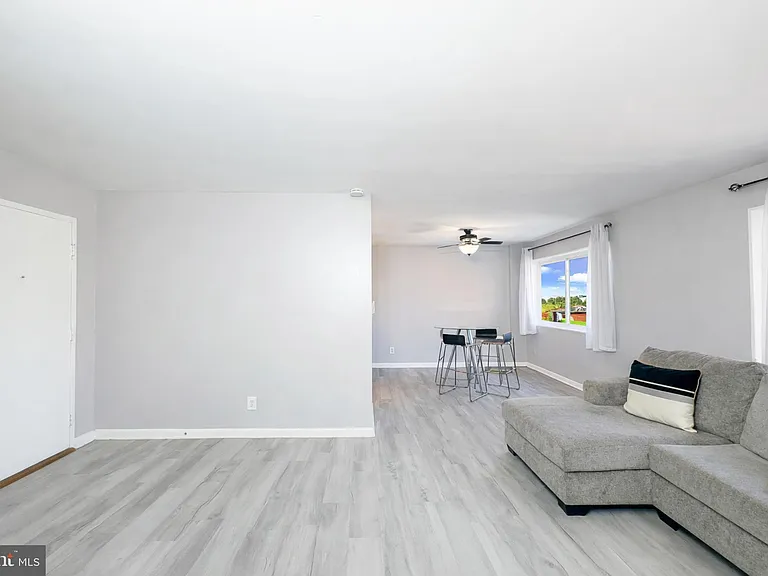 614 Sligo Ave #405 — Photo 14