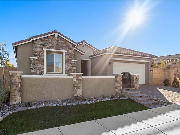 3rd image of 10499 Skye Paseo Ave