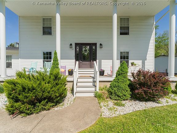 4th image of 17 Trout Ln