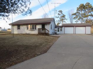 1818 E 18th Ave, Freeport, IL 61032