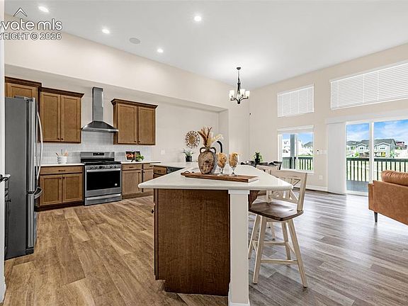 5th image of 9813 Fairway Glen Dr