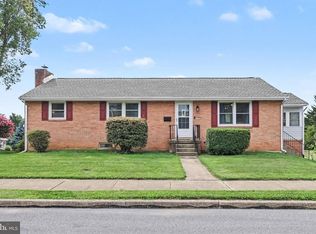 1092 Cocklin St, Mechanicsburg, PA 17055