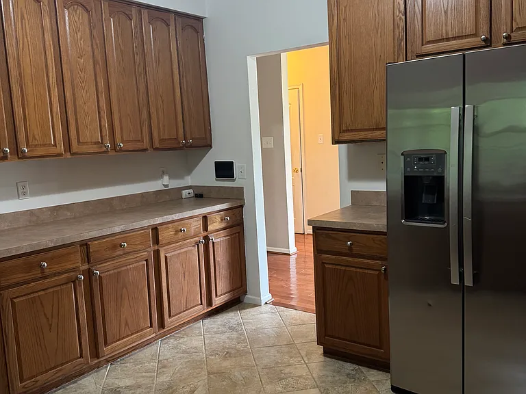102 Elm Tree Ct — Photo 22