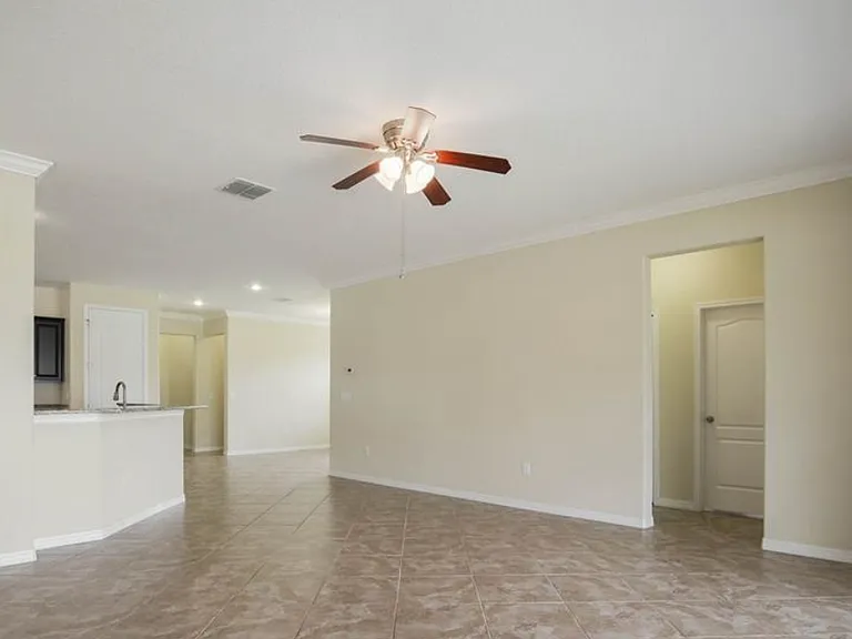 2643 Yukon Cliff Dr — Photo 6