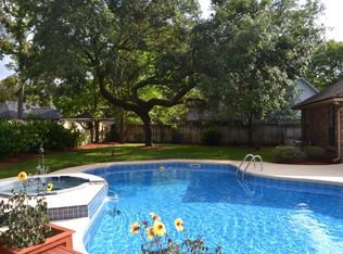 965 Lakeridge Dr, Orange Park, FL 32065