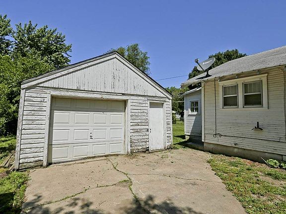 5th image of 539 N Ash Ave