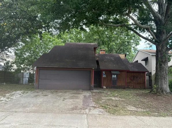 1883 Stonegate Ct, Baton Rouge, LA 70815