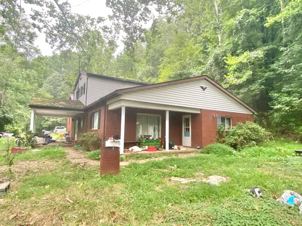 74 Scratches Run Rd, Fairmont, WV 26554